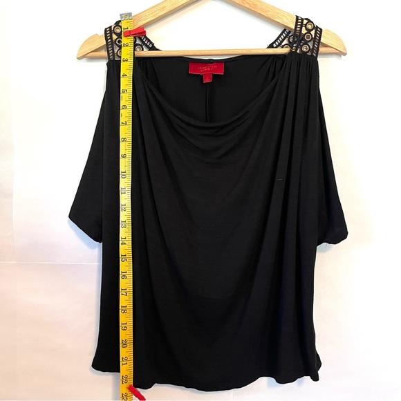 Jennifer Lopez Cold Shoulder Short Sleeve Blouse | Gold Grommets | Black | - Picture 4 of 7